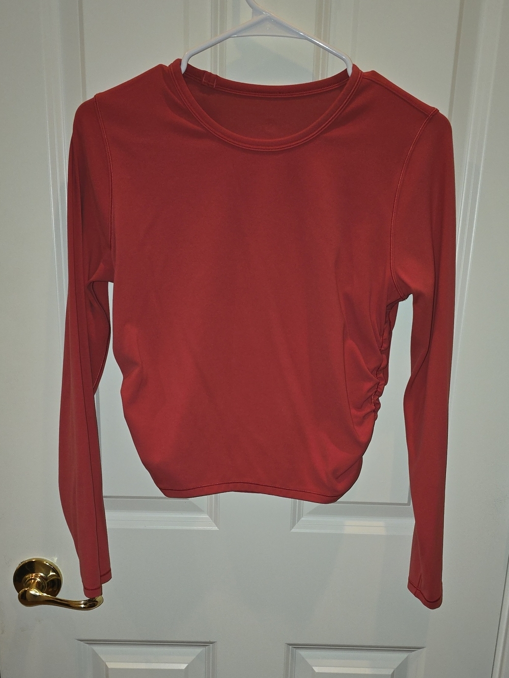 Lululemon Long-Sleeve Women’s Crewneck Top in Mauve/Pink